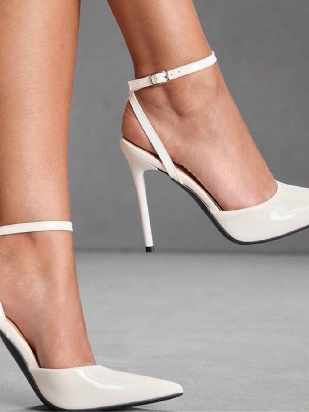 Women’s Ankle-Strap Pointed Toe Pumps in Cream